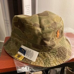 POLO RALPH LAUREN REVERSIBLE BUCKET HAT